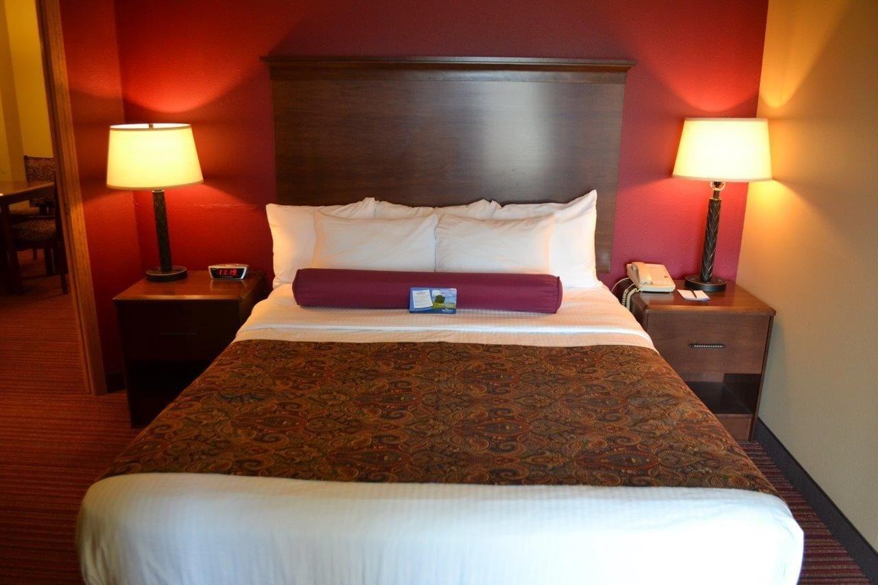 מלון Baymont By Wyndham Mequon Milwaukee Area מראה חיצוני תמונה