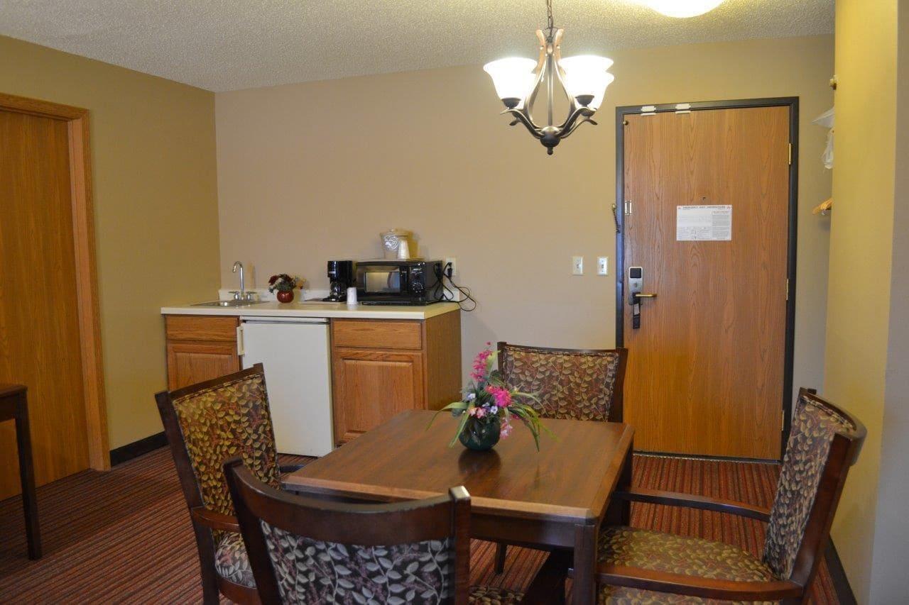 מלון Baymont By Wyndham Mequon Milwaukee Area מראה חיצוני תמונה