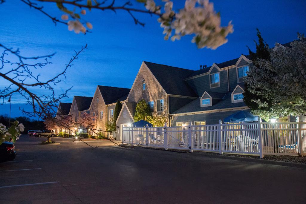 מלון Baymont By Wyndham Mequon Milwaukee Area מראה חיצוני תמונה